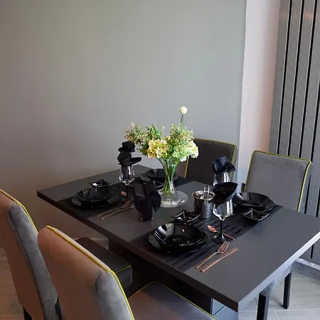 Διαμέρισμα Meraki Luxury N Pool *